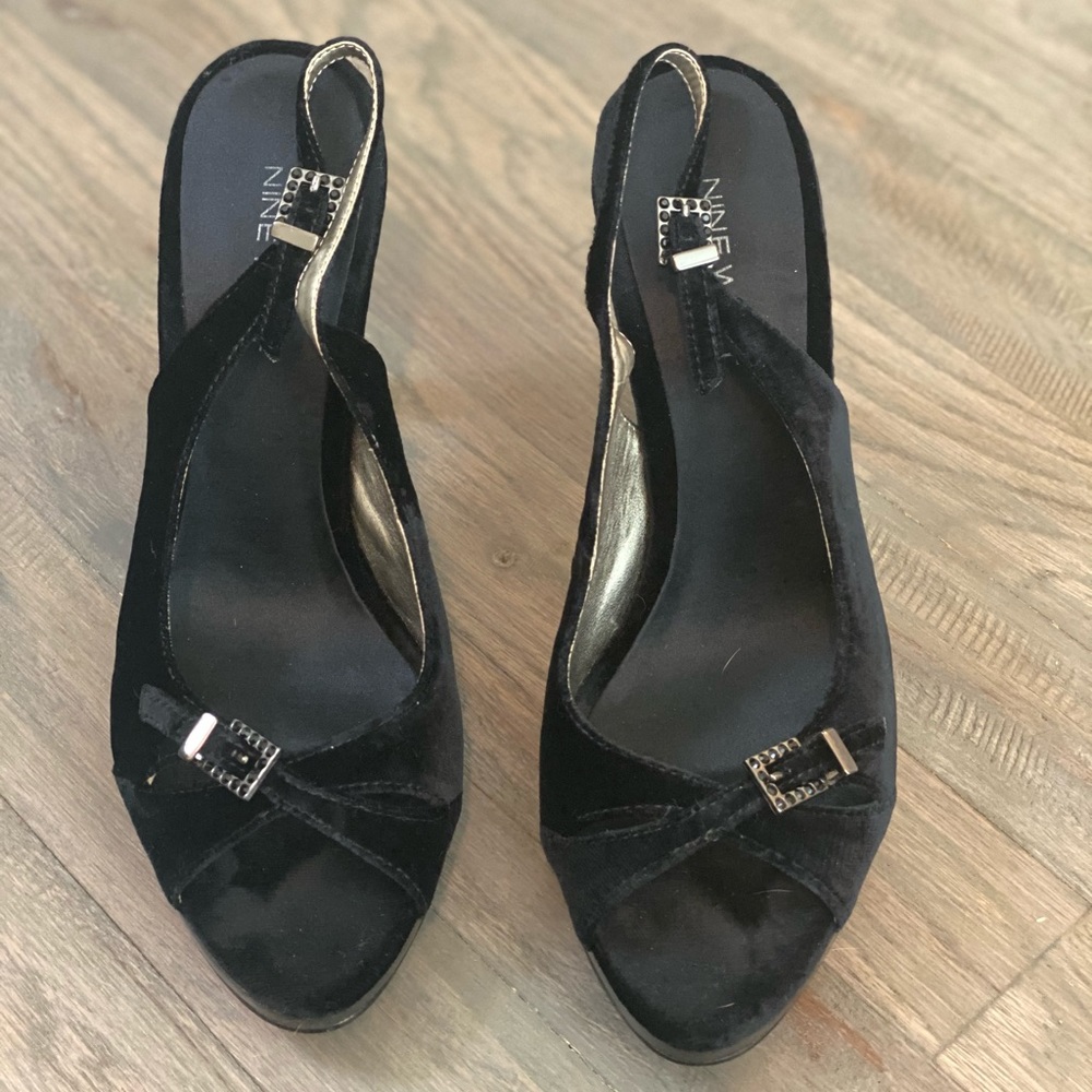 Women’s Black Velvet Heels Nine West size 7.5